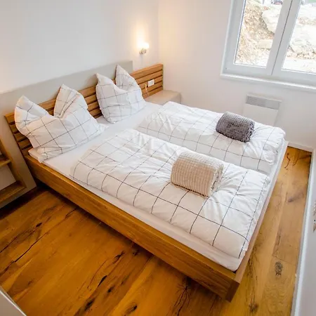 Apartman Malik شقة